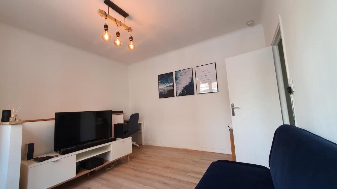 Joli T2- Centre Ville - Parking Gratuit - Wifi Dunkirk Exterior photo
